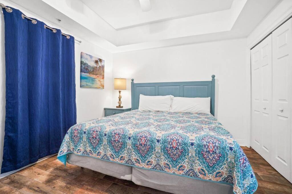 Calypso 203 1 Bedroom Gulf Front Apartment